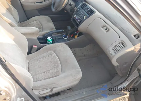 1999 Honda Accord Ex z USA, uszkodzony, nr VIN 1HGCG6676XA099431